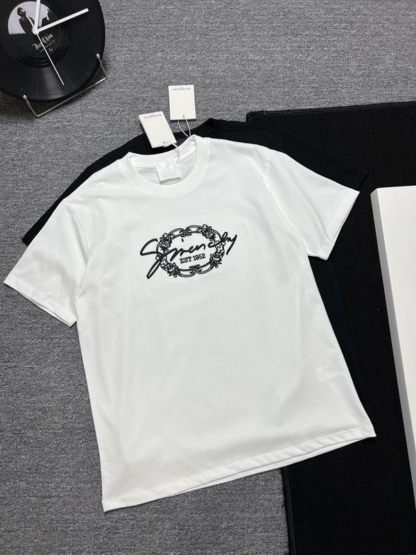 ブランドTシャツ側面デザイン
